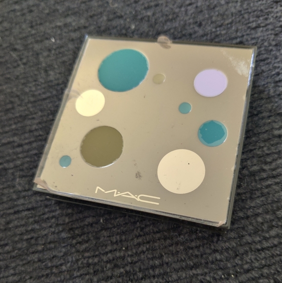 MAC Cosmetics Mystic Cool Eyeshadows - Picture 2 of 3